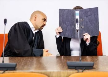 تمت إدانة امرأة عادت من تنظيم الدولة الإسلامية من لونه بالسجن لمدة 14 عامًا